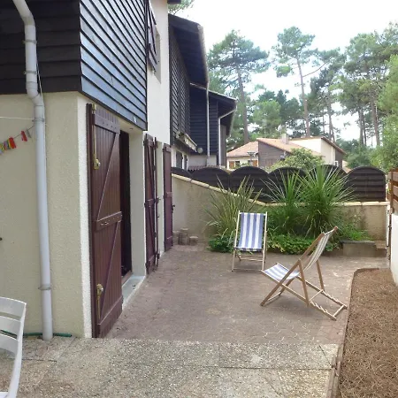 Villa Ref 266, Ocean, Patio Au Calme , A Quelques Minutes De La Plage Et Des Commerces, 4 Personnes *